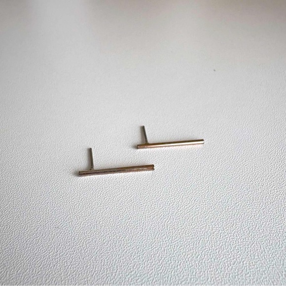 Bar Earrings - Picture 2 of 6